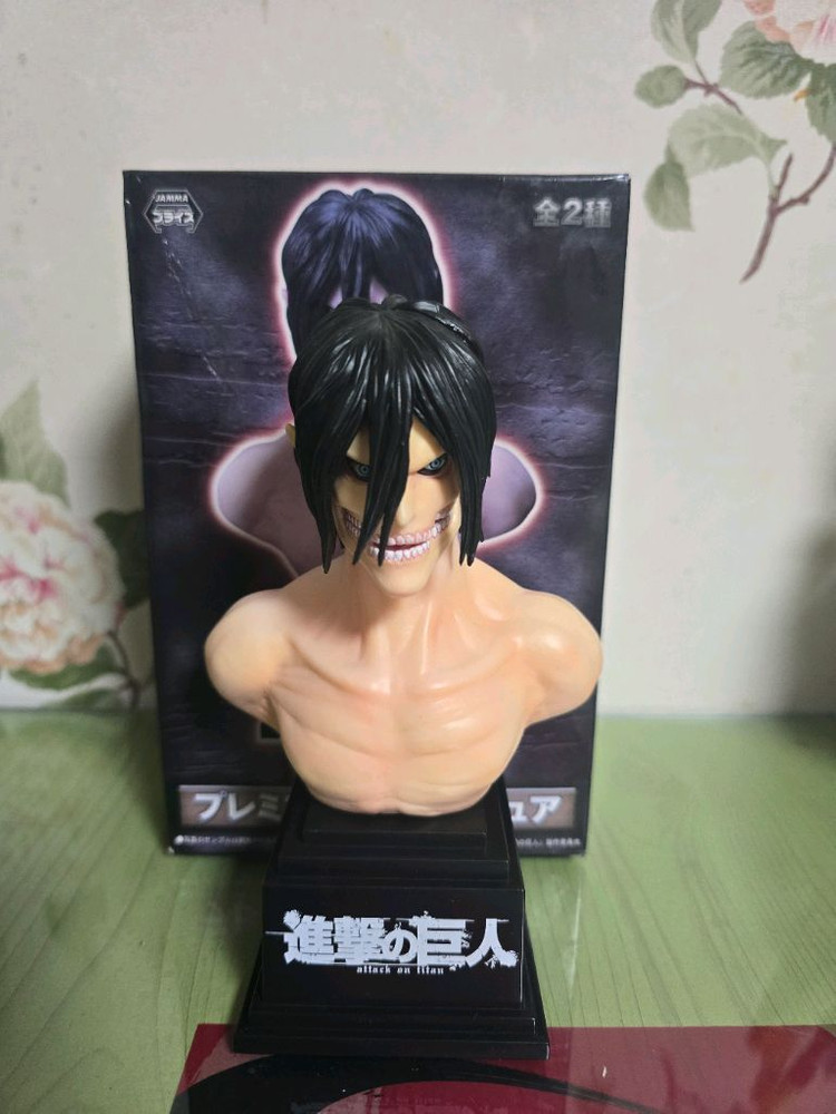 진격의거인 세가 프리미엄 에렌 거인 흉상 피규어 이미지