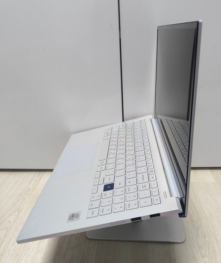 갤럭시북 이온 노트북 i7 10세대 이미지
