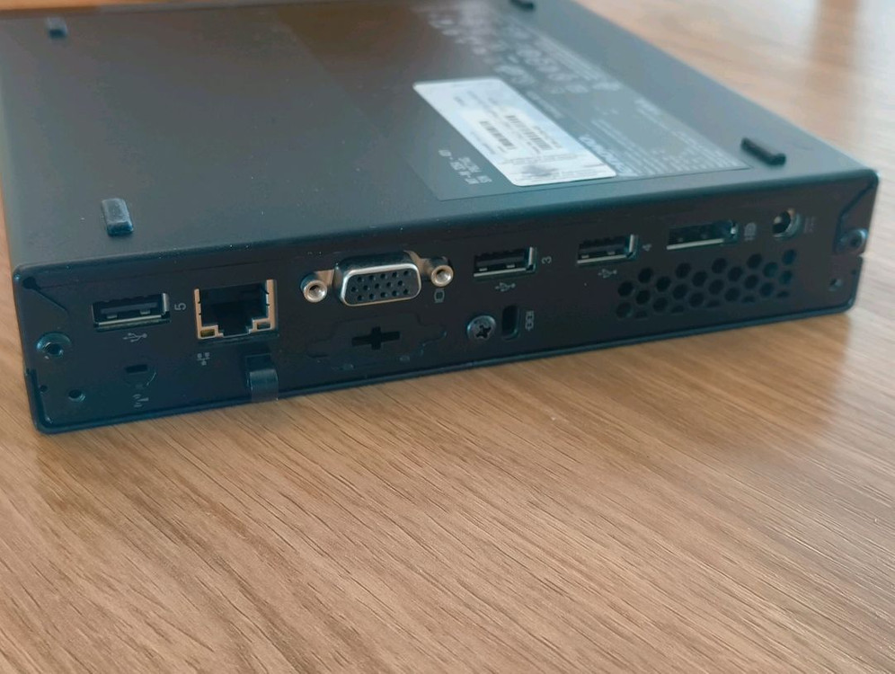 레노버 ThinkCentre M72e 초미니 PC 이미지