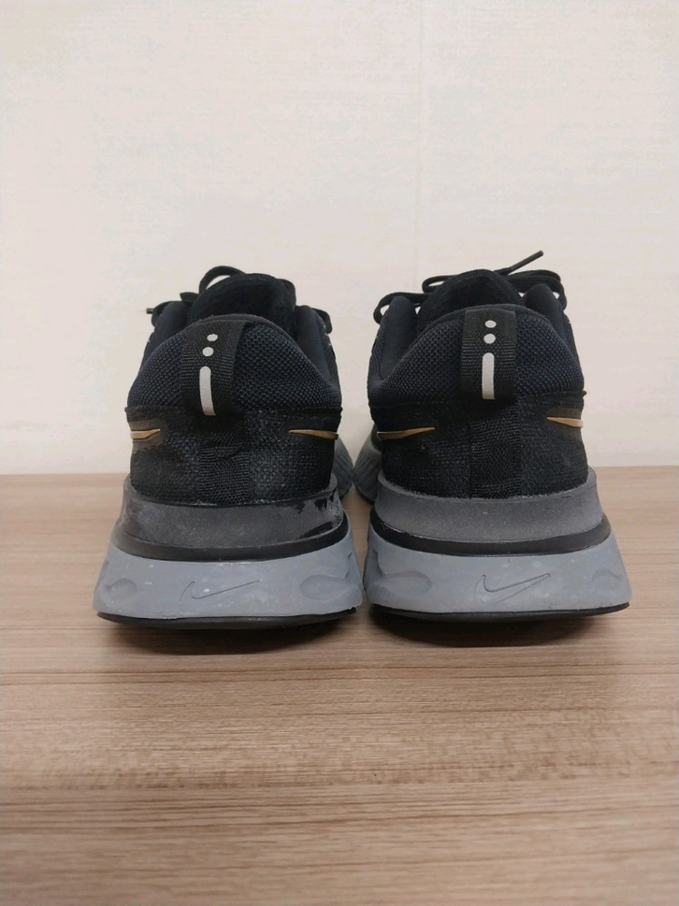 남성 나이키 리액트 인피니티 런 플라이니트 2 운동화 (265) 이미지