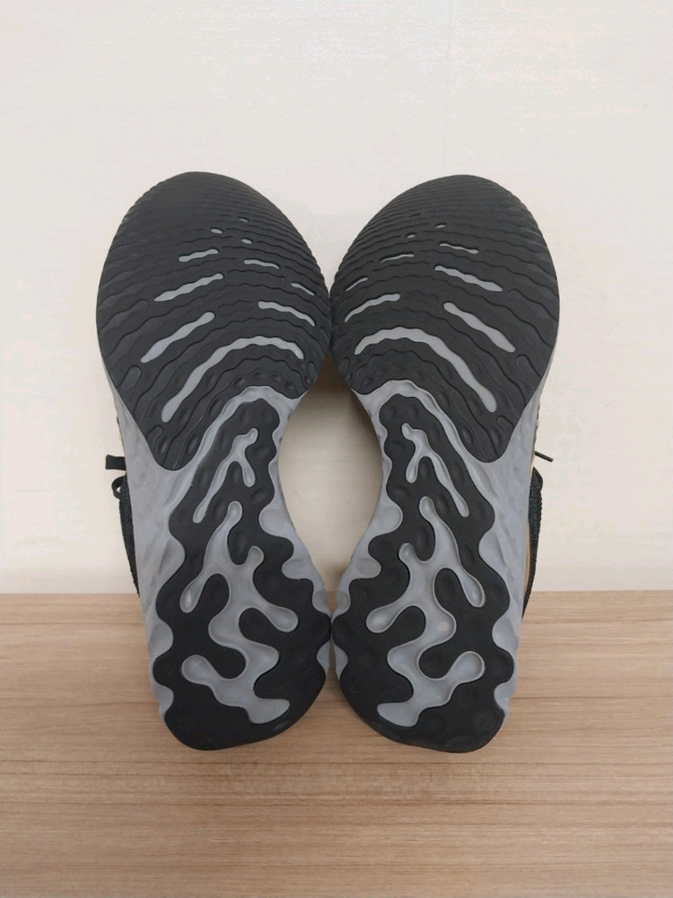 남성 나이키 리액트 인피니티 런 플라이니트 2 운동화 (265) 이미지