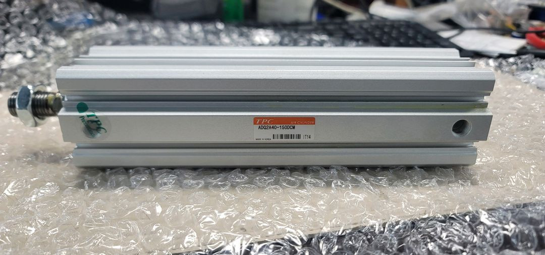 TPC 에어실린더 ADQ2A40-150DCM 미사용 새제품 이미지