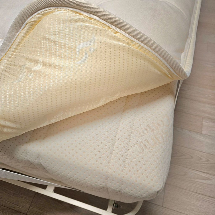 퀸 사이즈 침대 세트 (지누스 프레임 & 베스트슬립 매트리스) 이미지