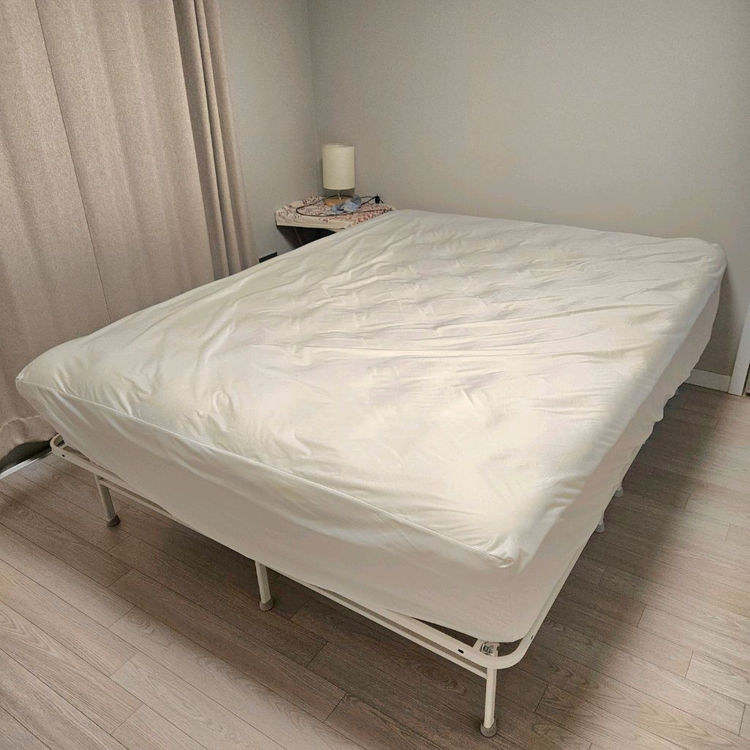 퀸 사이즈 침대 세트 (지누스 프레임 & 베스트슬립 매트리스) 이미지