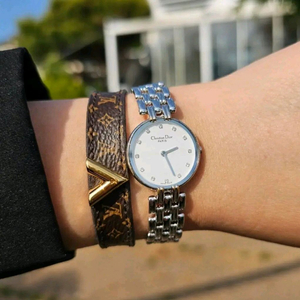 디올 다이아 12p 바기라 여성 시계 여자 크리스찬 디올 팔찌 이미지