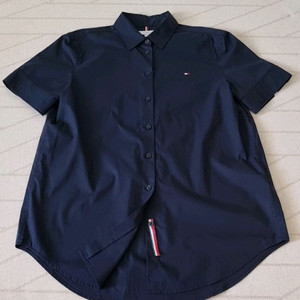 (새상품)타미힐피거 relaxed fit 진네이비 반팔셔츠. 36사이즈 이미지