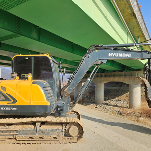 현대 02 HX65MT 중고굴삭기 2024년식 풀셋 모델 위탁판매 이미지