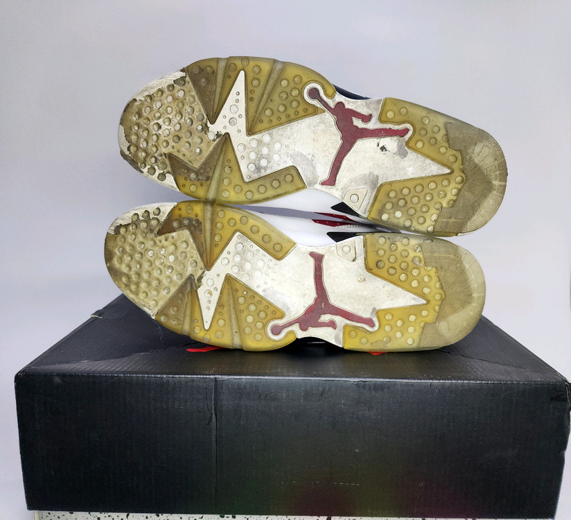 나이키 에어 조던 6 레트로 카마인 2014 모델입니다 275mm 이미지