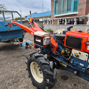 대동8마력 경운기4륜 이미지