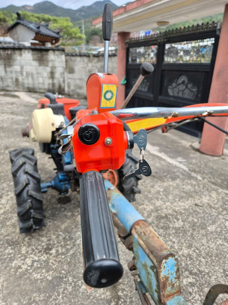 대동8마력 경운기4륜 이미지