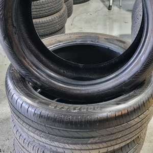 굿이어 타이어 215/50R19 S급 한대분 이미지