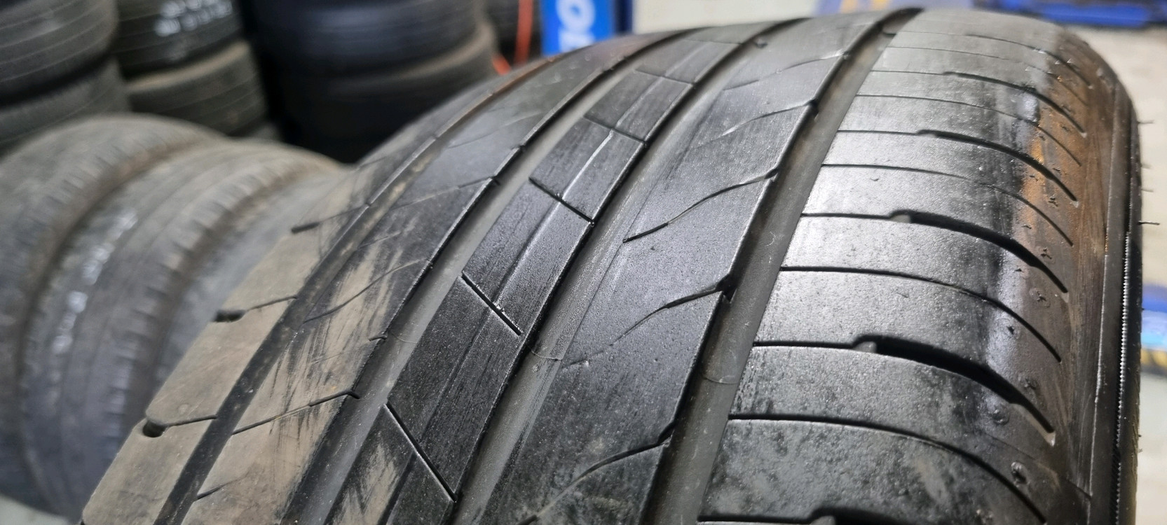 굿이어 타이어 215/50R19 S급 한대분 이미지