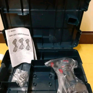 보쉬GDX18V200충전임팩트드라이버렌치겸용베어툴 이미지