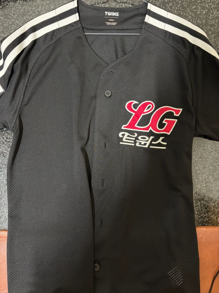 LG트윈스 유니폼 이미지