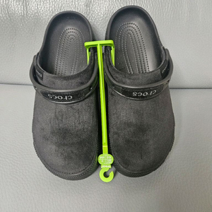 크록스 클래식 벨벳 클로그 블랙 색상 270mm 이미지