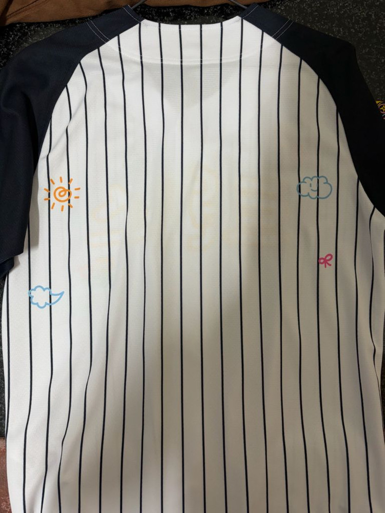 LG트윈스 유니폼 이미지