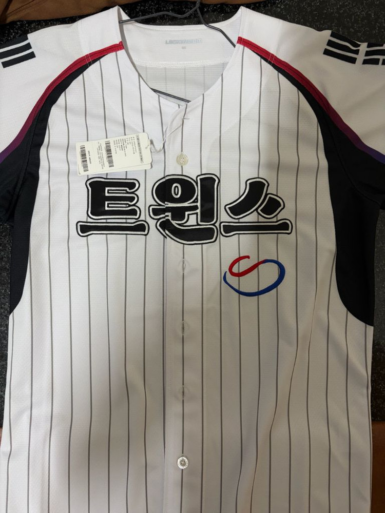 LG트윈스 유니폼 이미지