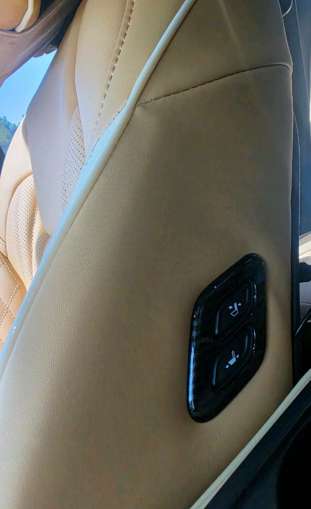 쏘렌토MQ4 1열 리무진시트 운,조포함 판매 이미지