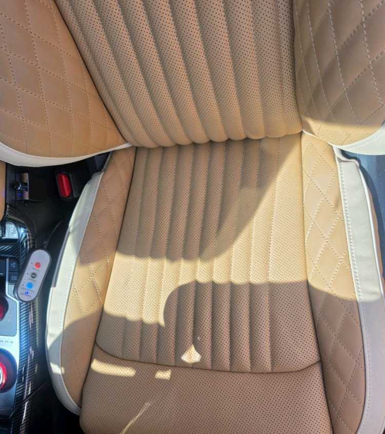 쏘렌토MQ4 1열 리무진시트 운,조포함 판매 이미지