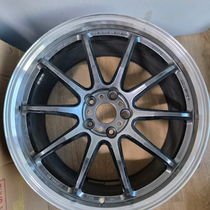 워크 ZR10 19인치 9.5J38 2짝 팝니다 [ 1P ] 이미지