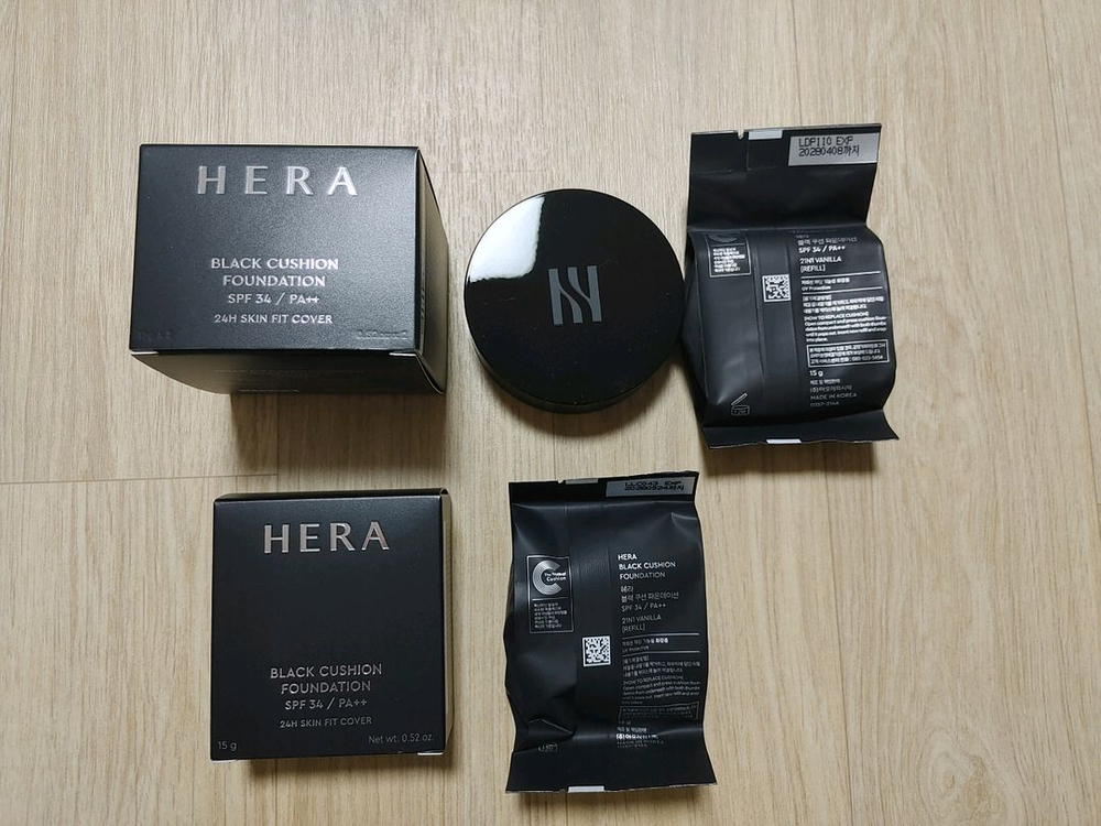 헤라 2025 블랙쿠션 홀리데이 세트(본품1 리필2) 이미지