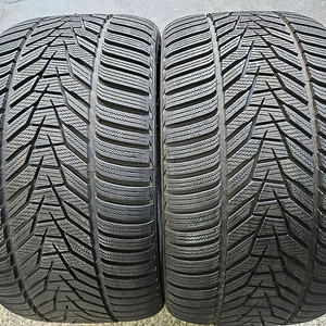 한국 윈터타이어 285-30-20 중고타이어 두개 이미지