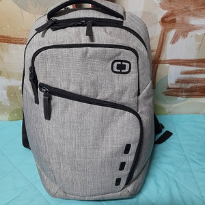 OGIO Newt II S 백팩 이미지