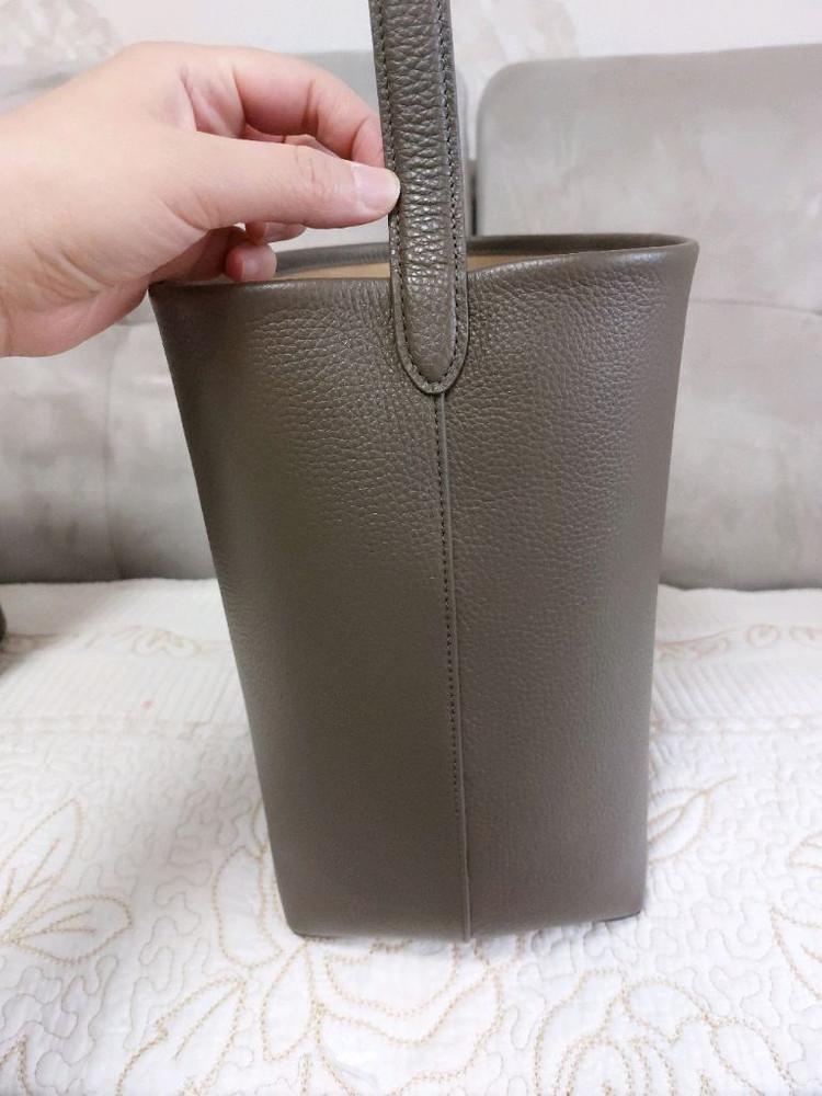 더로우 파크백 미듐 이미지