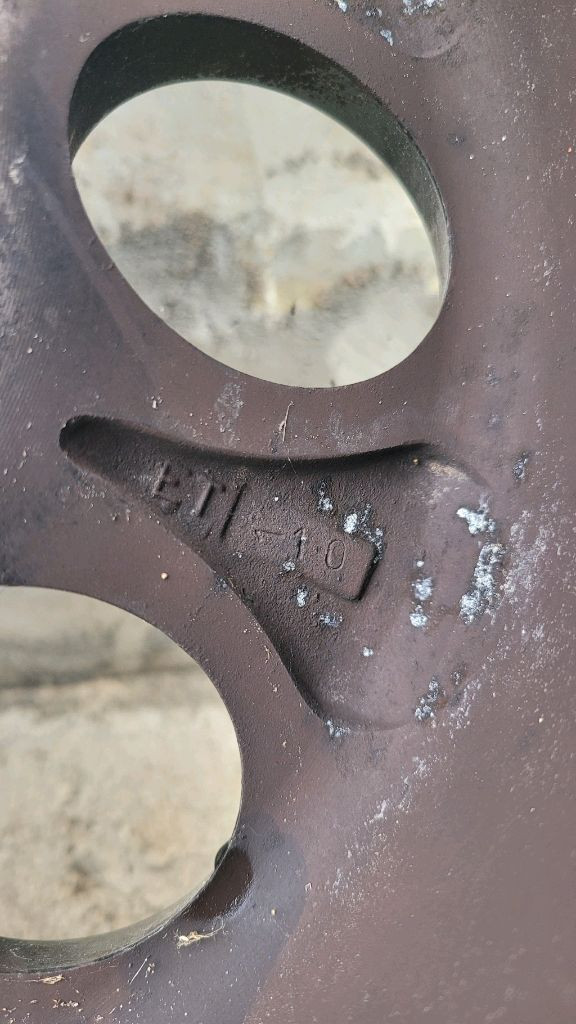 갤로퍼용15인치휠+255 75 15타이어 판매 이미지