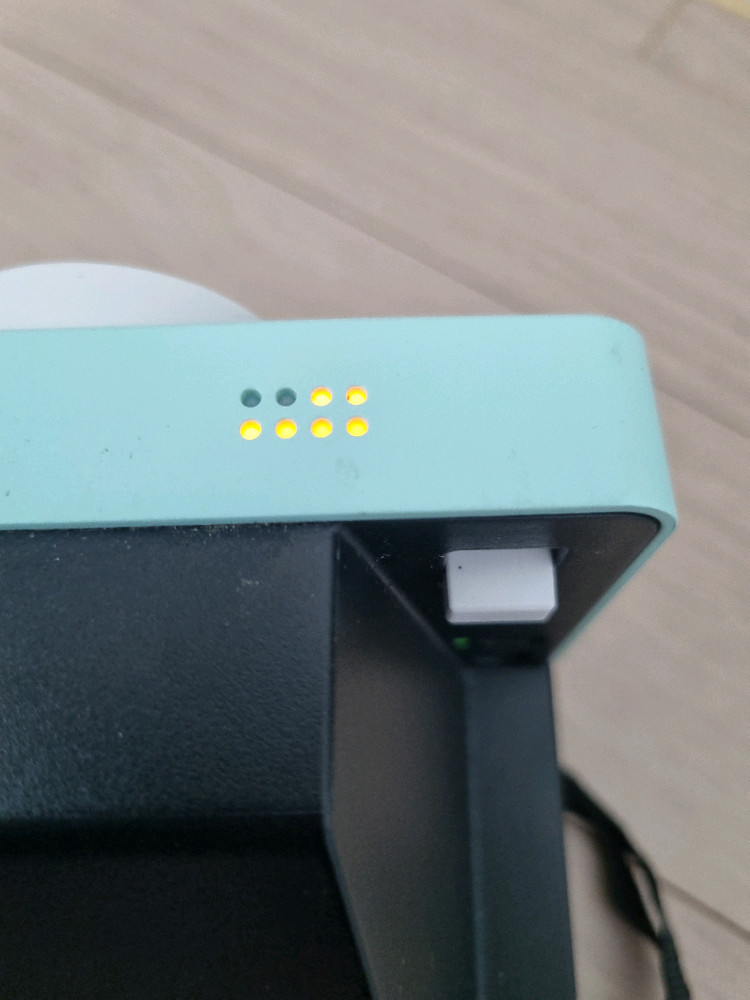 폴라로이드 원스텝2 저렴히 분양합니다 이미지