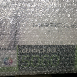 rtx 5060 이엠텍 미라클 화이트 이미지