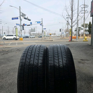 요코하마 G057 255 50 20 25년식 2본 (임판급) 이미지