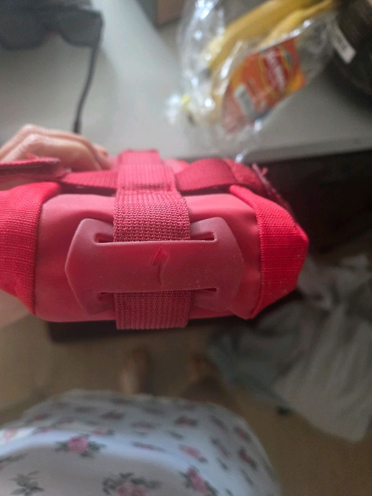 스페셜라이즈드 자전거가방 이미지