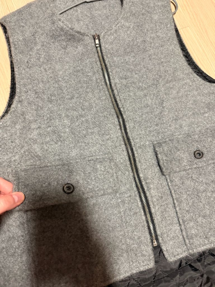 서울 디자이너 브랜드 모 조끼 누빔 퀼팅 경량 베스트 556677 정도 사이즈 이미지