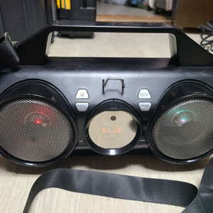 휴대용 블루투스 스피커 이미지