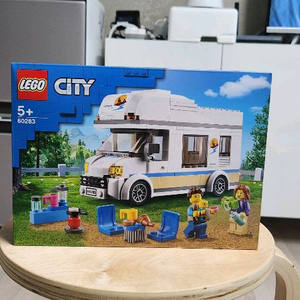레고 시티 캠핑카 60283 새상품 미개봉 이미지