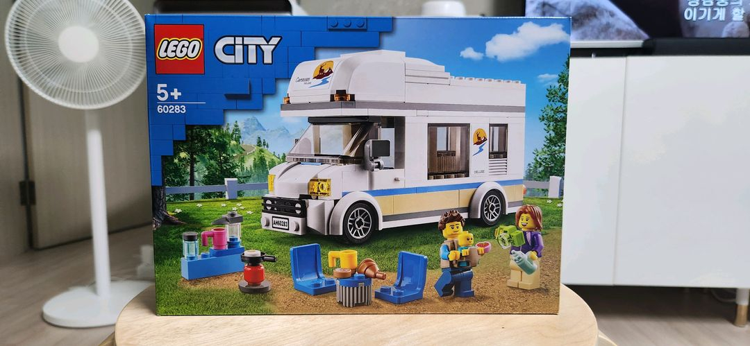 레고 시티 캠핑카 60283 새상품 미개봉 이미지