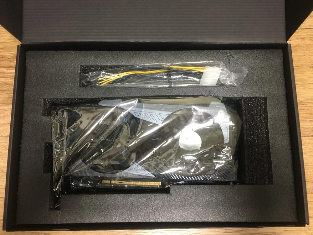갤럭시 RTX 2060 SUPER 그래픽카드 이미지