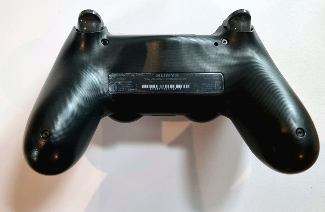 PS4 듀얼쇼크 컨트롤러 이미지