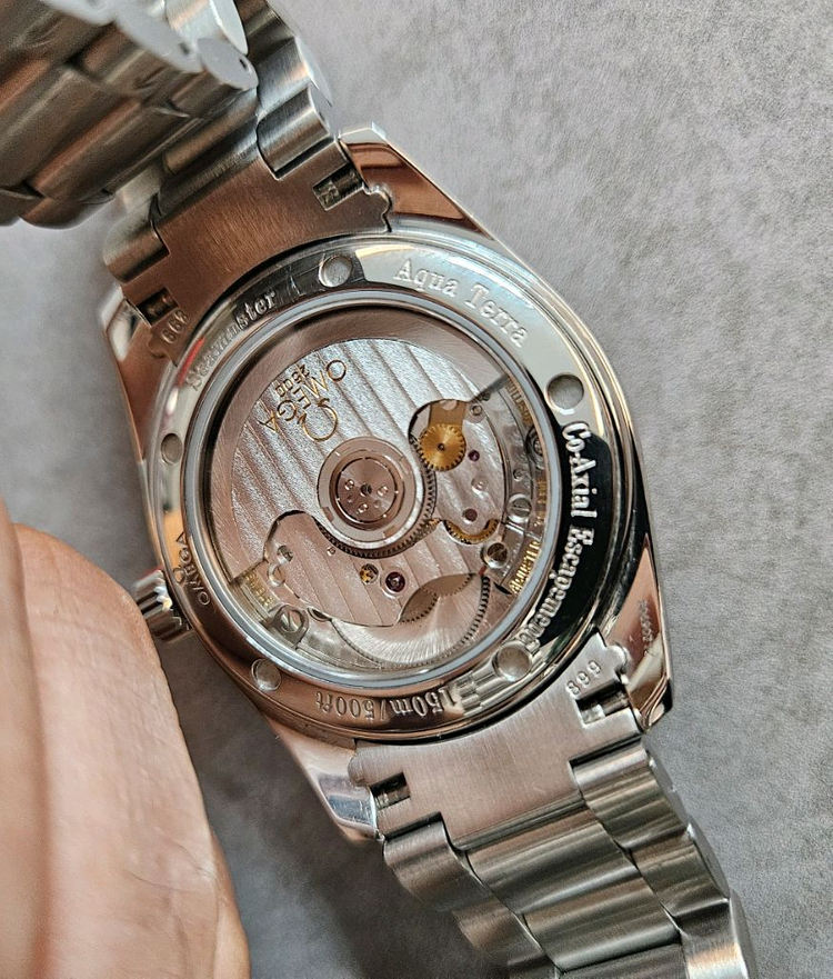 오메가 씨마스터 아쿠아테라 150M 이미지