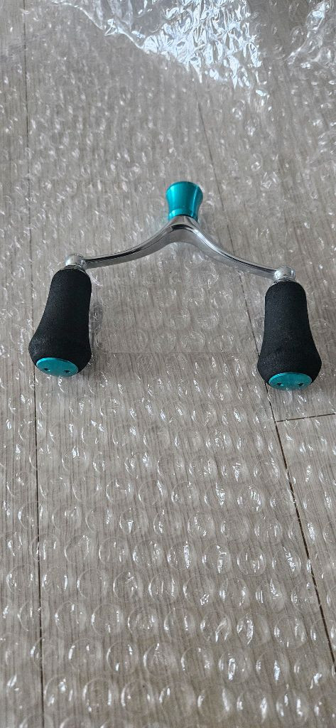 낚시용 릴 더블핸들(다이와 에메랄다스 에어) 이미지