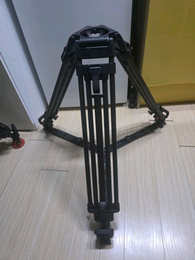 셔틀러 ENG2CF 카본 HD3단 삼각대 이미지