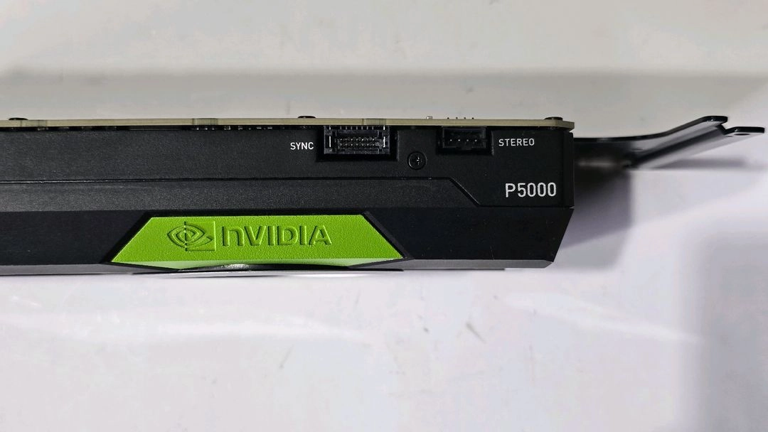 쿼드로 P5000 그래픽카드 이미지