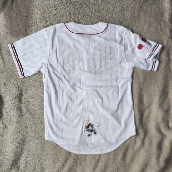 LG트윈스 야구 유니폼 이미지