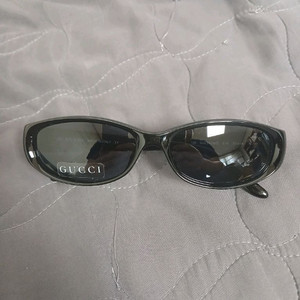 구찌 선글라스 이미지