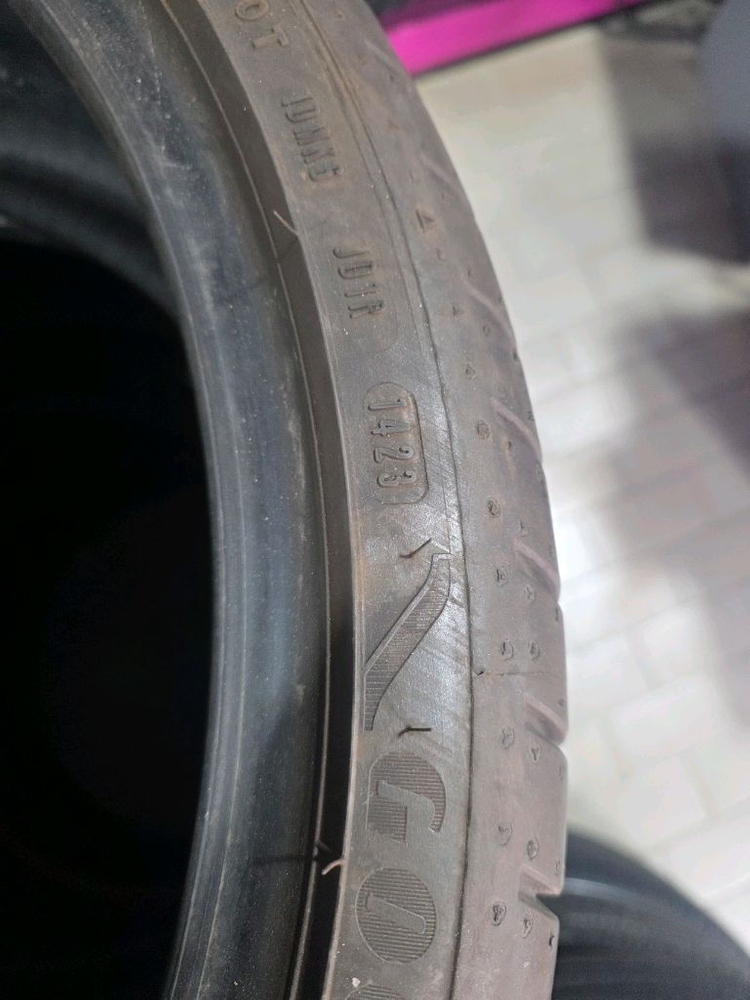 굿이어 런플랫 245 35 20+275 30 20 조합 한대분 팝니다 이미지