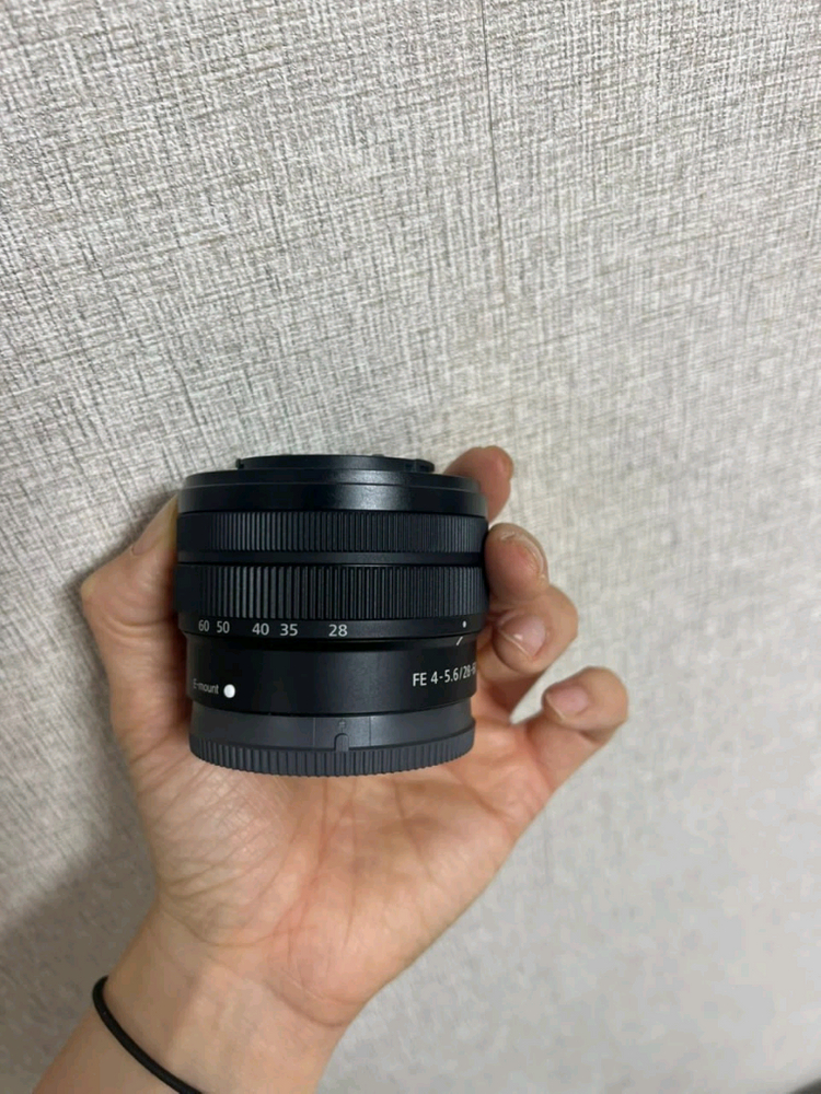 소니 a7c2 미러리스 카메라 / 번들렌즈 Fe4-5.6/28-60 이미지