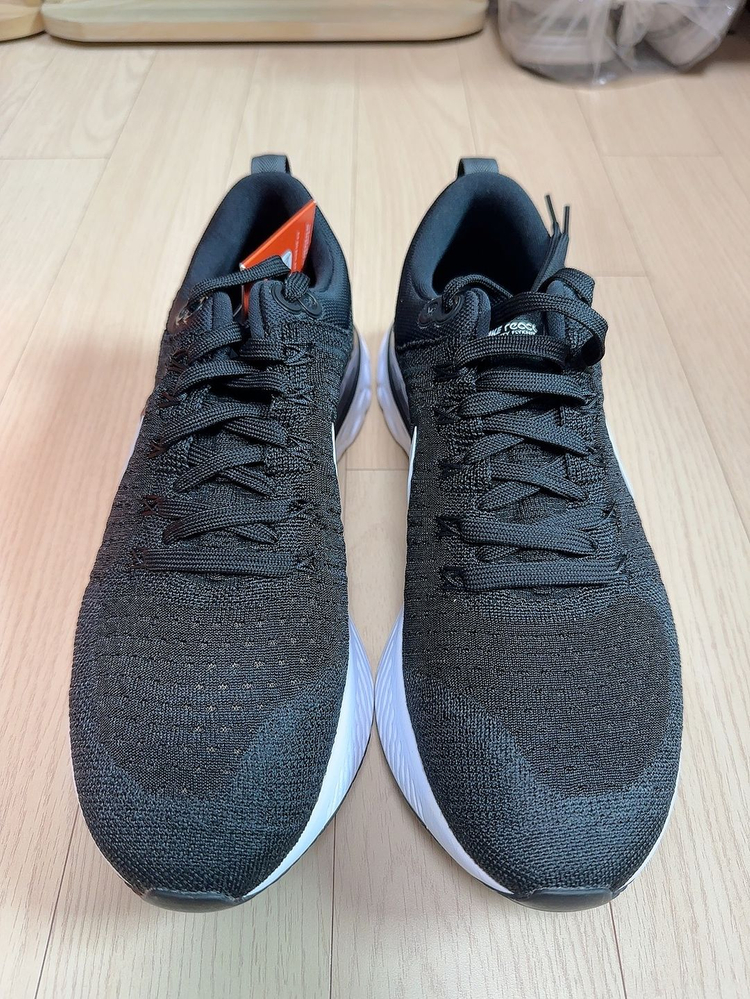 [280] 나이키 리액트 인피니티런 2 검흰 이미지