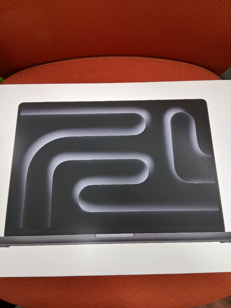 단순개봉 맥북프로16 M4pro 판매합니다. 이미지