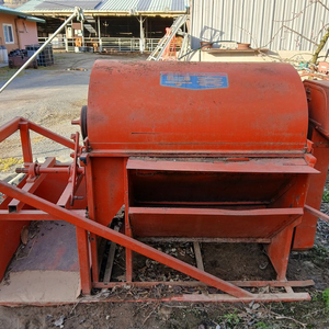 트렉터용 콩 탈곡기 부흥 BHDT-2000 잡곡 탈곡기 상태 좋습니다. 이미지